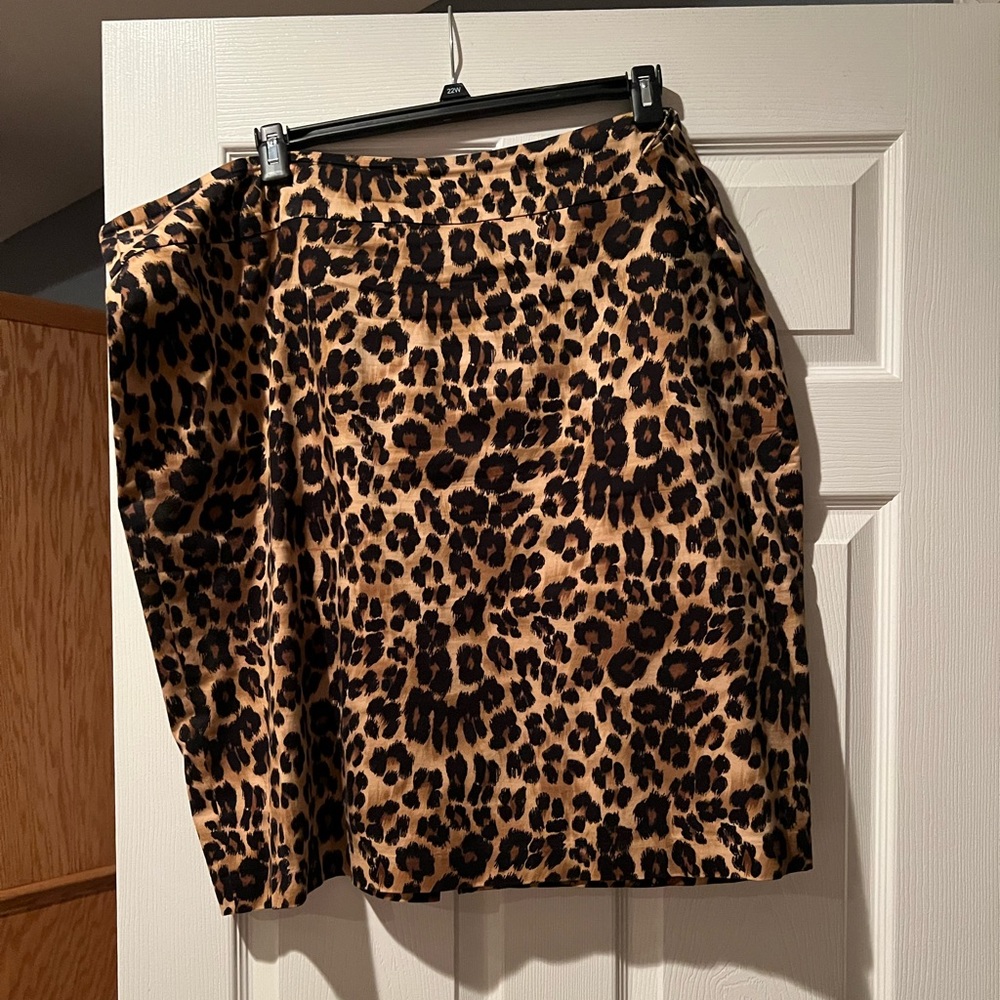 Leopard print skirt